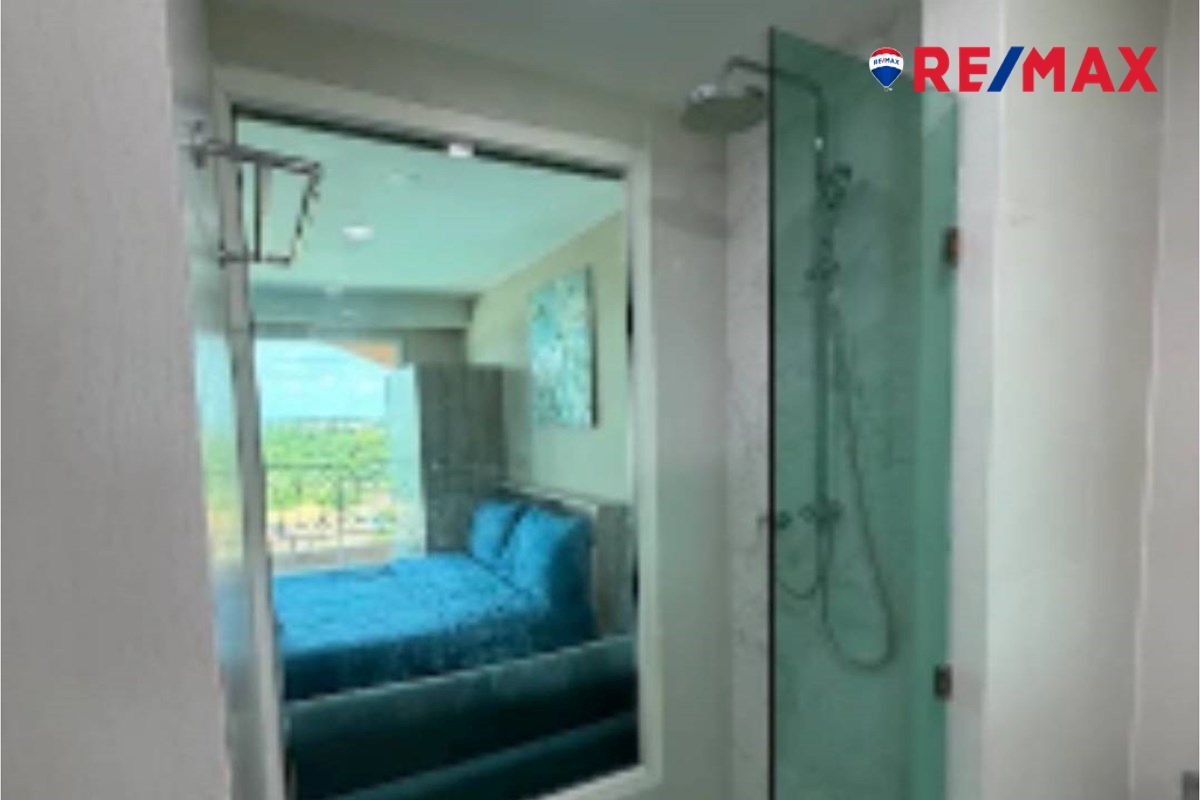 Eladó stúdiólakás a Seven Seas Condo Resortban, Jomtien – külföldi névre